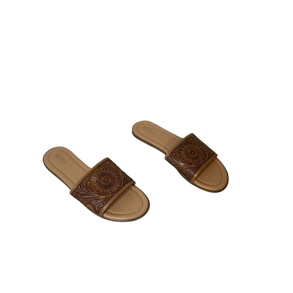 Myra Bag Ladies Wappal Hand Tooled Sandals Size 9